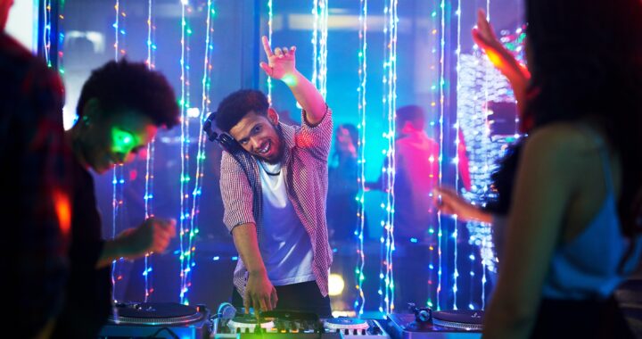 Les artistes des DC‑10 (pop‑ups) à Ibiza en Espagne